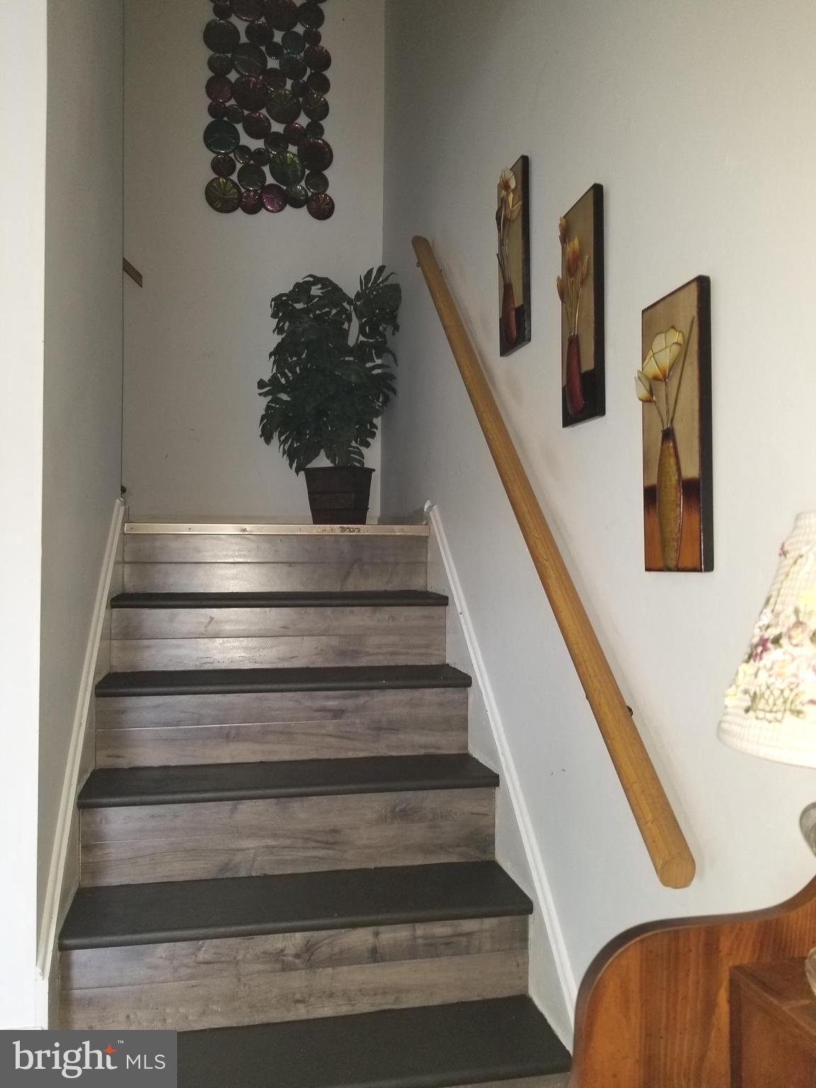 ASH HOLLOW ESTATES - Residential