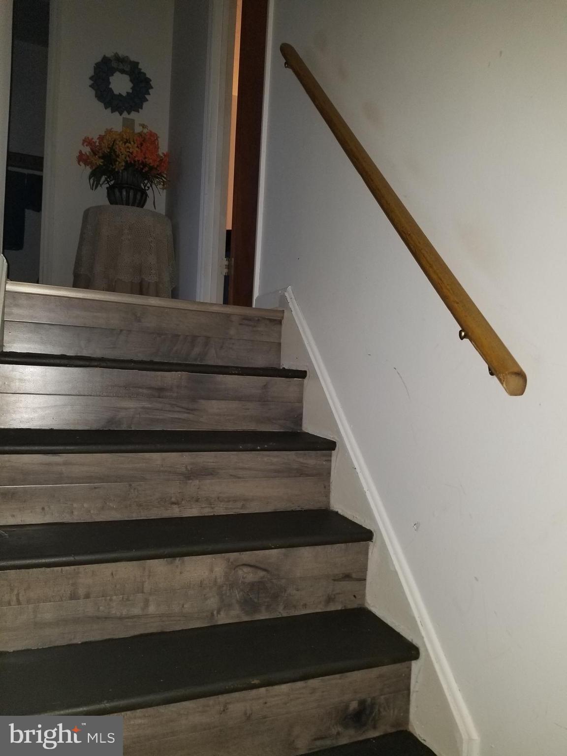 ASH HOLLOW ESTATES - Residential