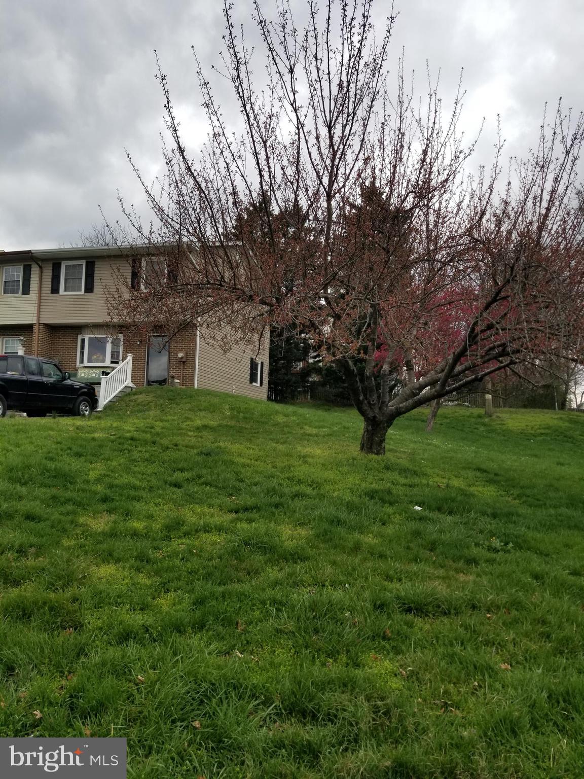 ASH HOLLOW ESTATES - Residential