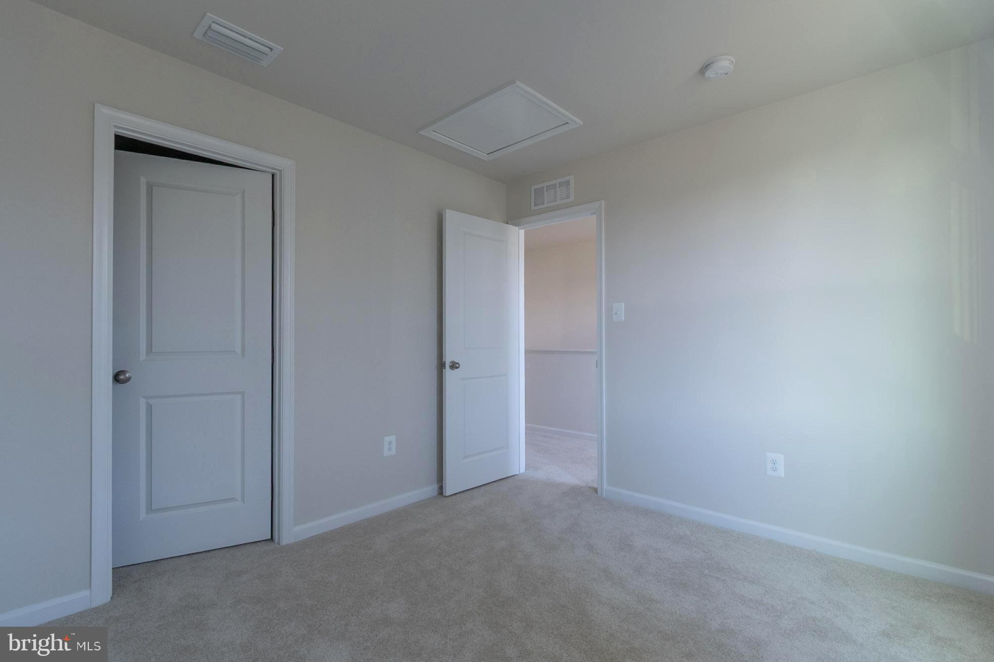 SOUTH BROOK - Residential Lease