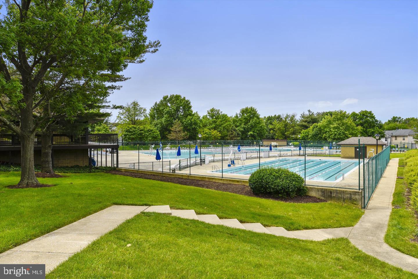 WILLOW WOOD - Residential