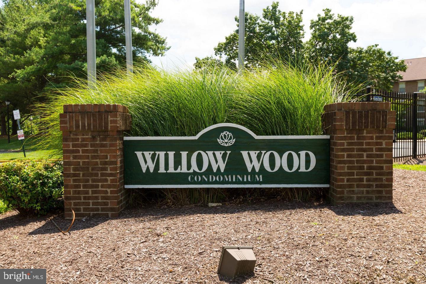 WILLOW WOOD - Residential