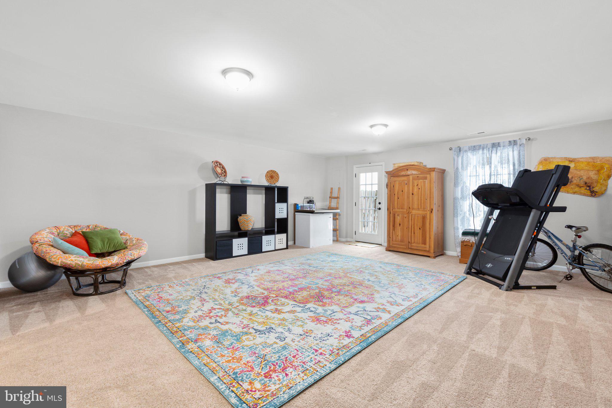 LAKESIDE - Residential