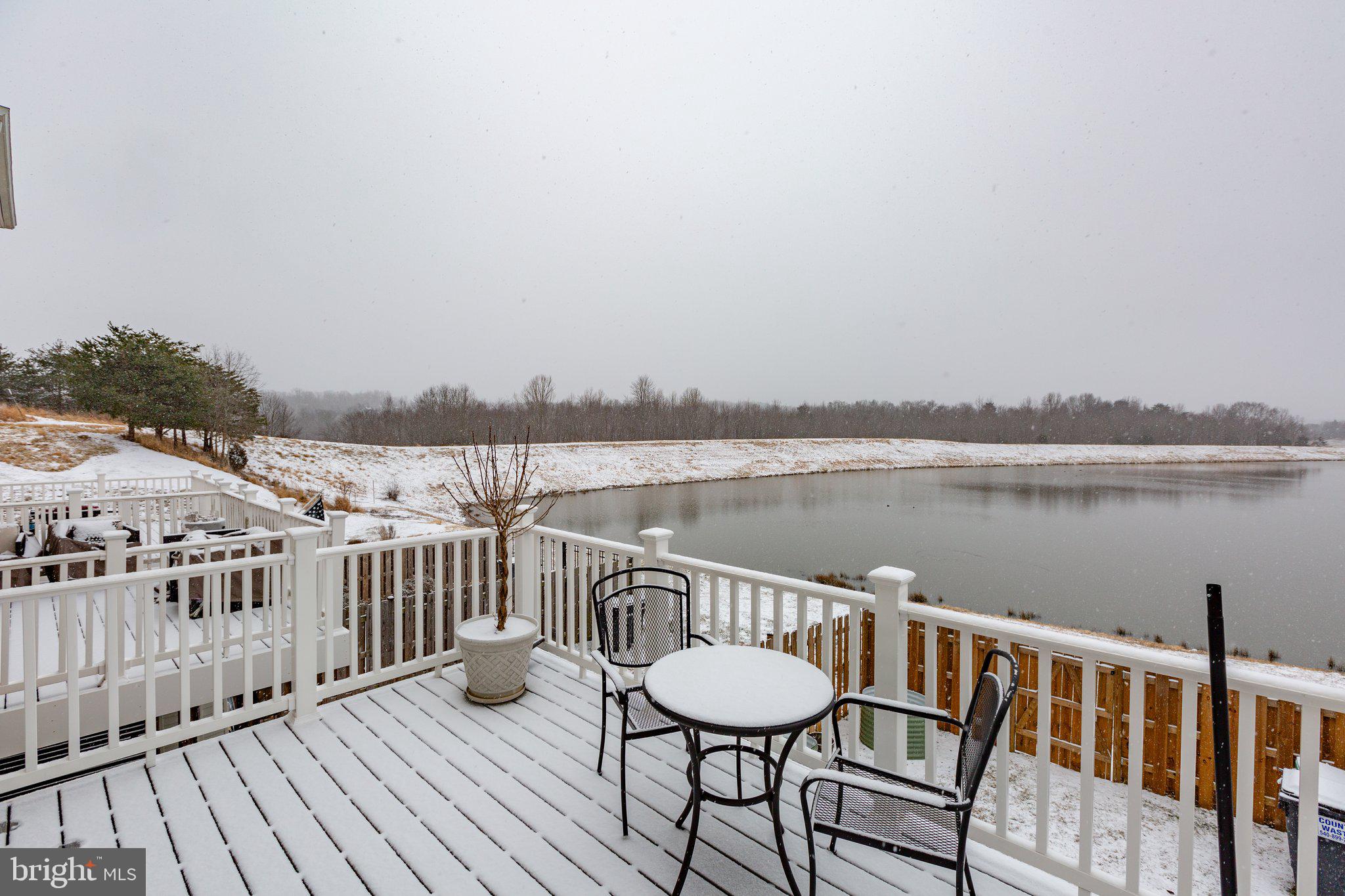 LAKESIDE - Residential