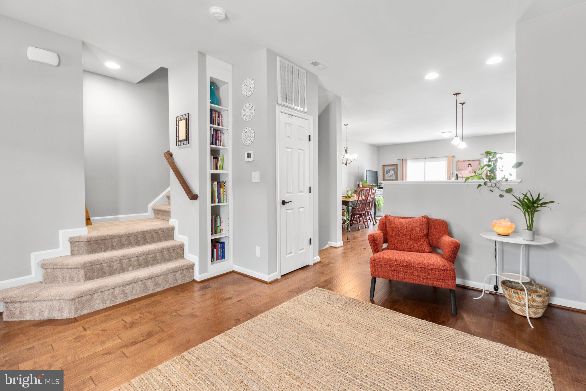 LAKESIDE - Residential