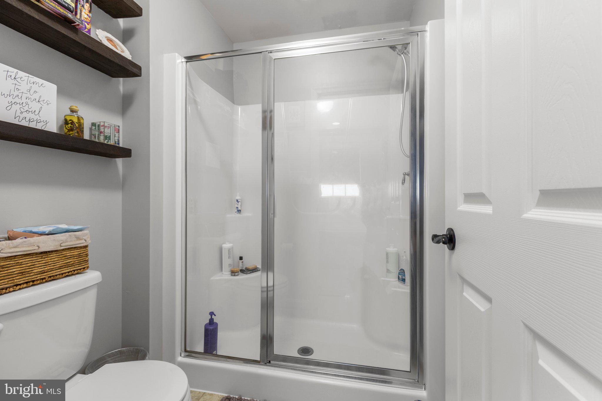 LAKESIDE - Residential