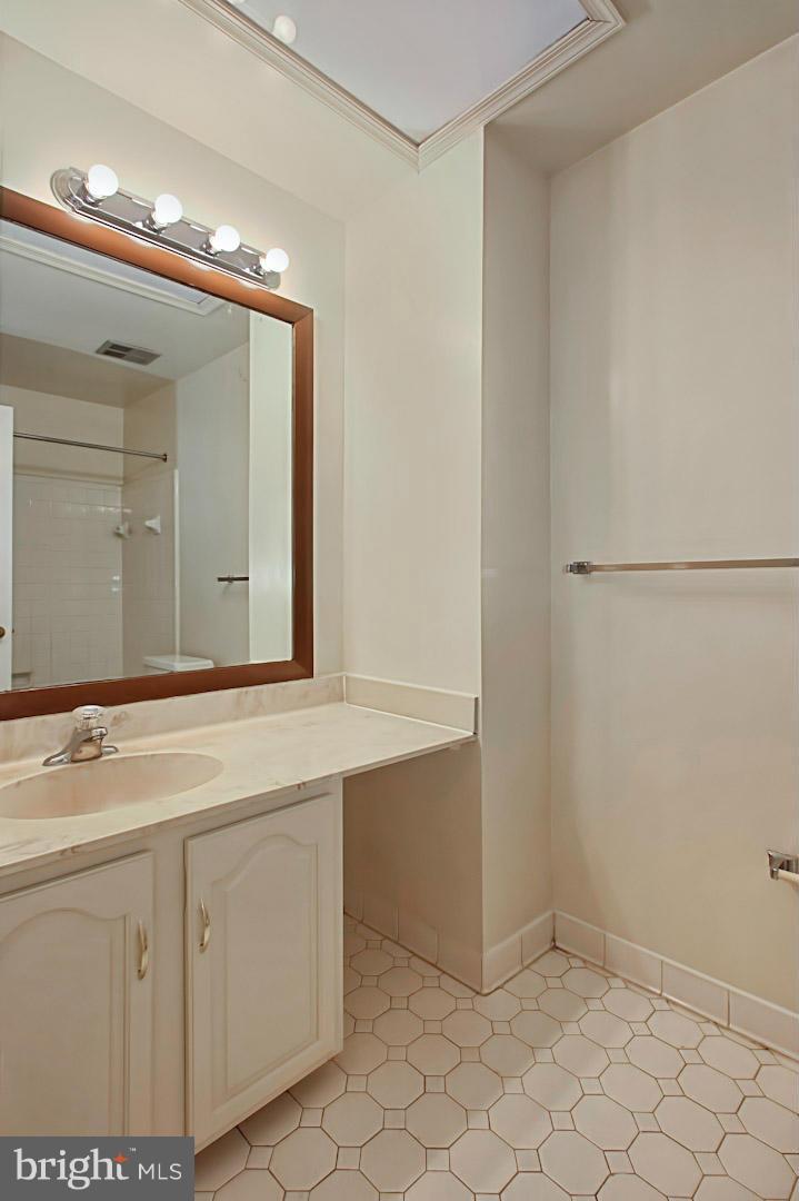 COLIN PLACE - Residential Lease