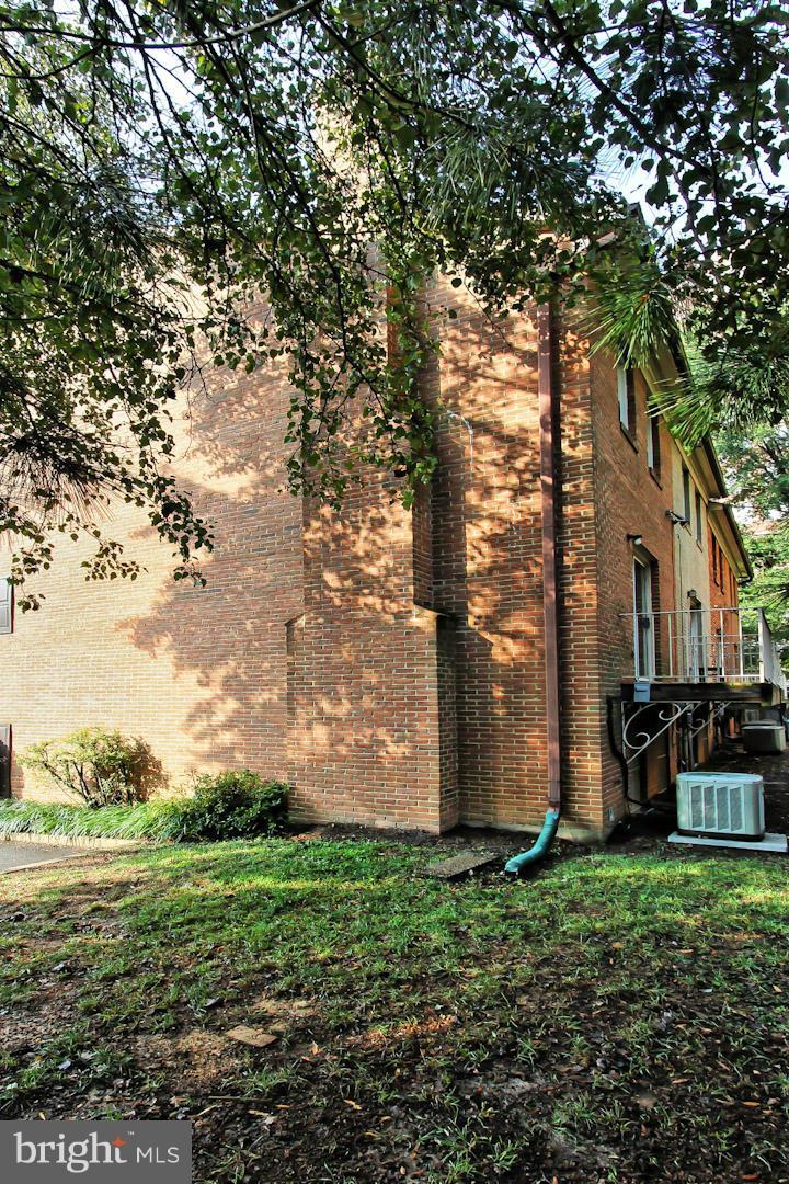 COLIN PLACE - Residential Lease