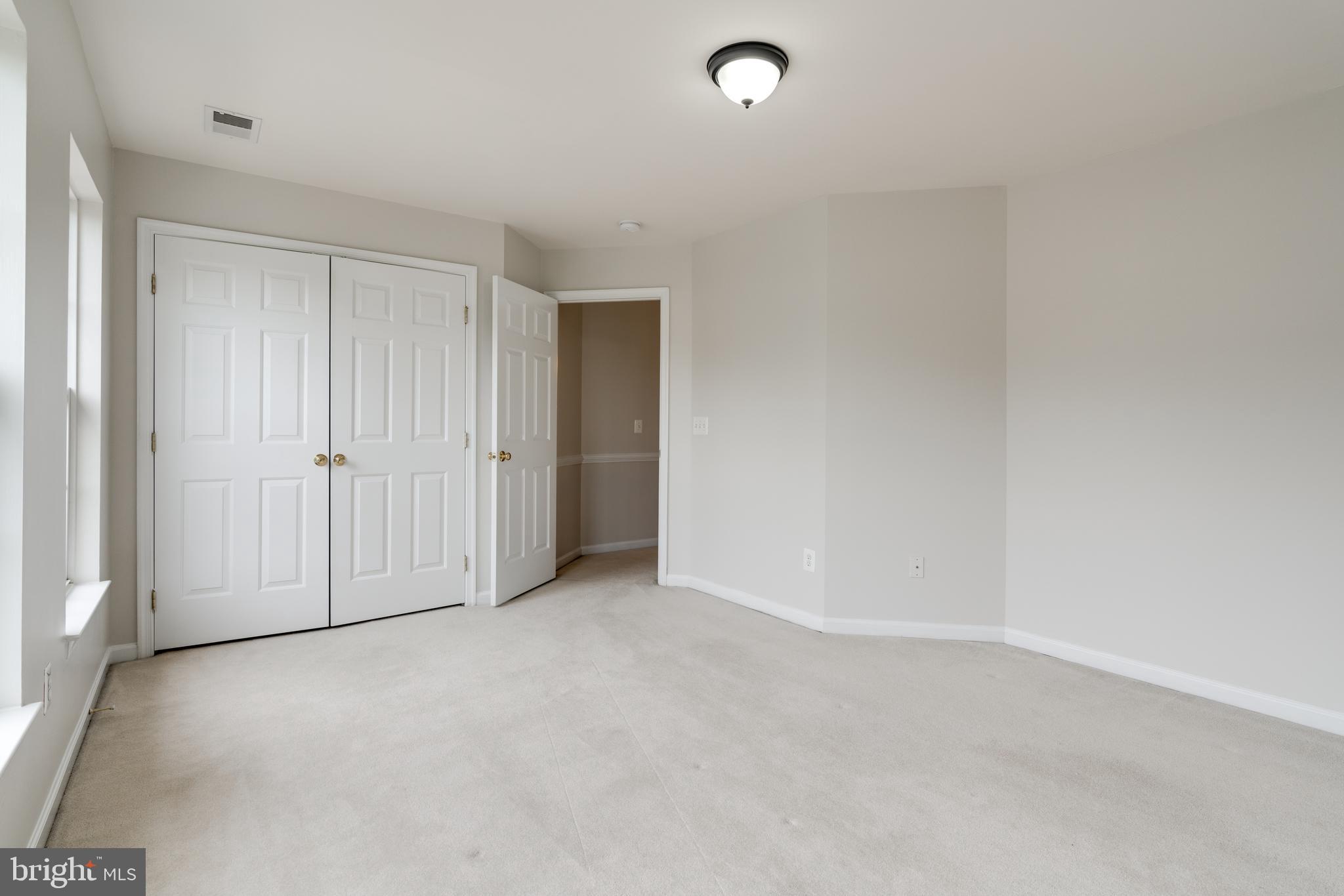 EAST HILL - Residential