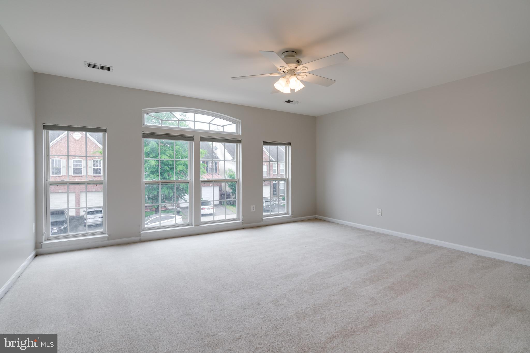 EAST HILL - Residential