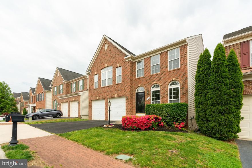 Beautiful home in East Hill - Gunston elementary and Hayfield schools. Refinished hardwood floors on entire main level - large rooms - high ceilings - gas cooking and fireplace - beautiful special touches such as pillars separating rooms - crown molding - custom shaped dining room - laundry room on upper level - open hallway in upper level - main level office! Kitchen is open to the huge family room and access to the deck for summer barbeques!2 Zone hvac system keeps your comfortable wherever you are - Replaced in 2019.  New carpeting in large lower level - with bedroom and full bath - and yet, still a large storage room! Main and upper levels freshly painted. This home is move in ready for you! County park and water access nearby! Vacant and easy to show! Alarm and built in speakers AS IS.