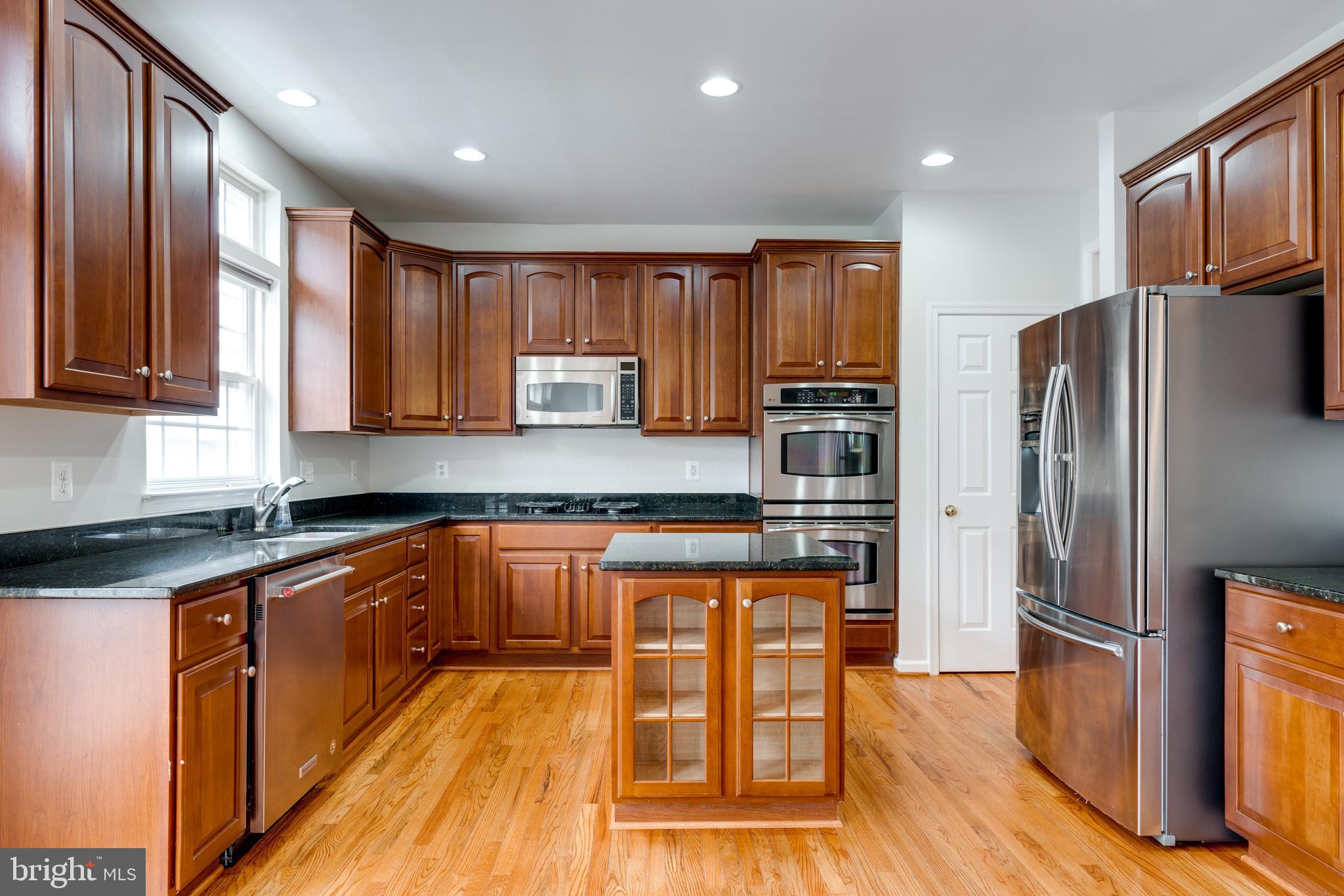 EAST HILL - Residential