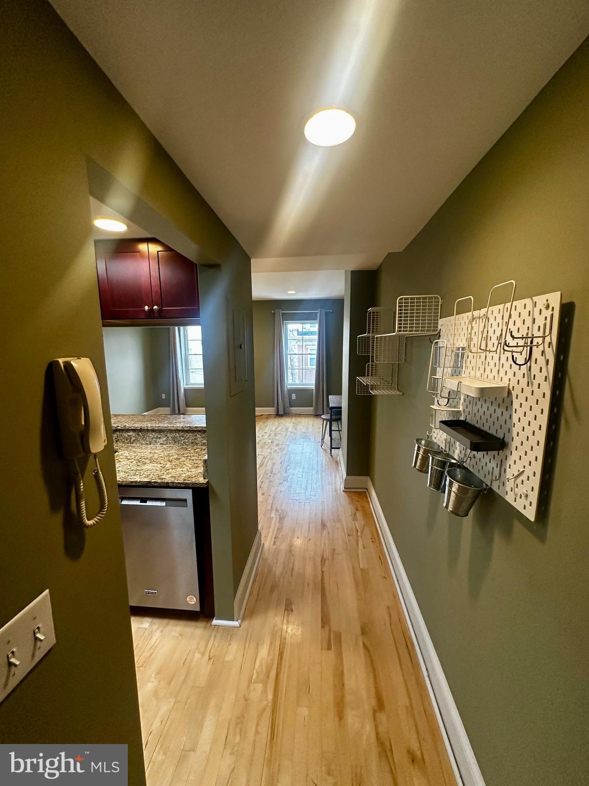 GRADUATE HOSPITAL - Residential Lease