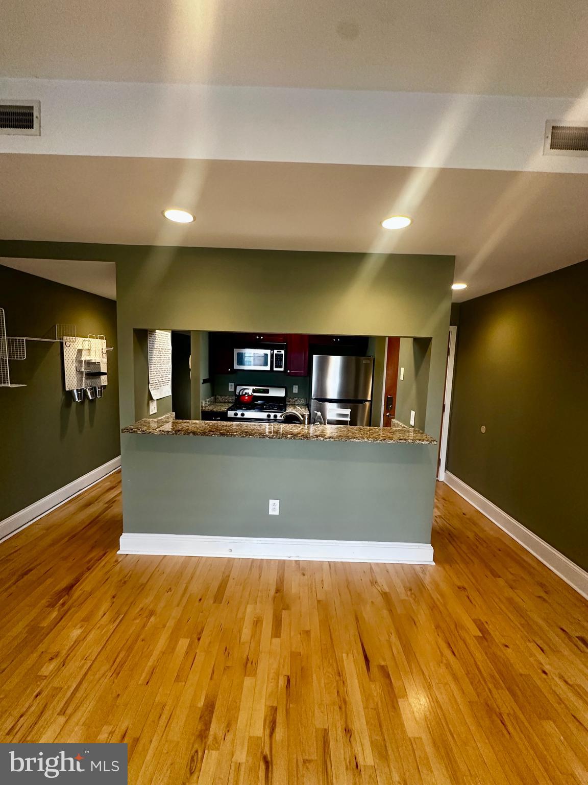 GRADUATE HOSPITAL - Residential Lease