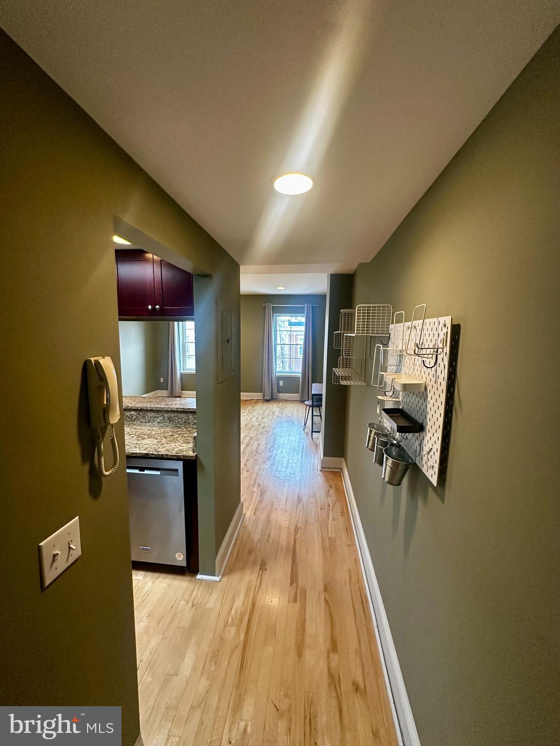 GRADUATE HOSPITAL - Residential Lease