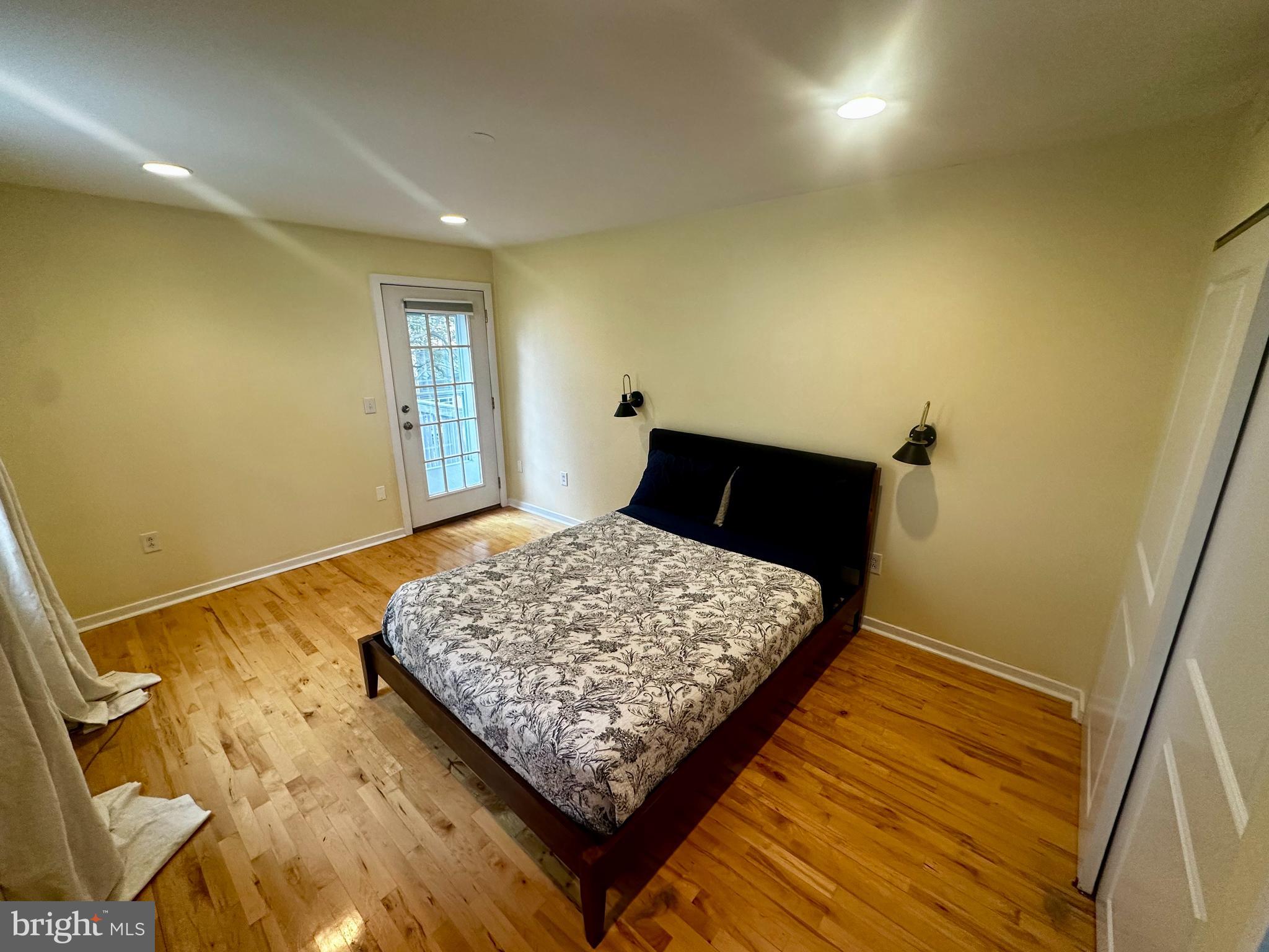 GRADUATE HOSPITAL - Residential Lease