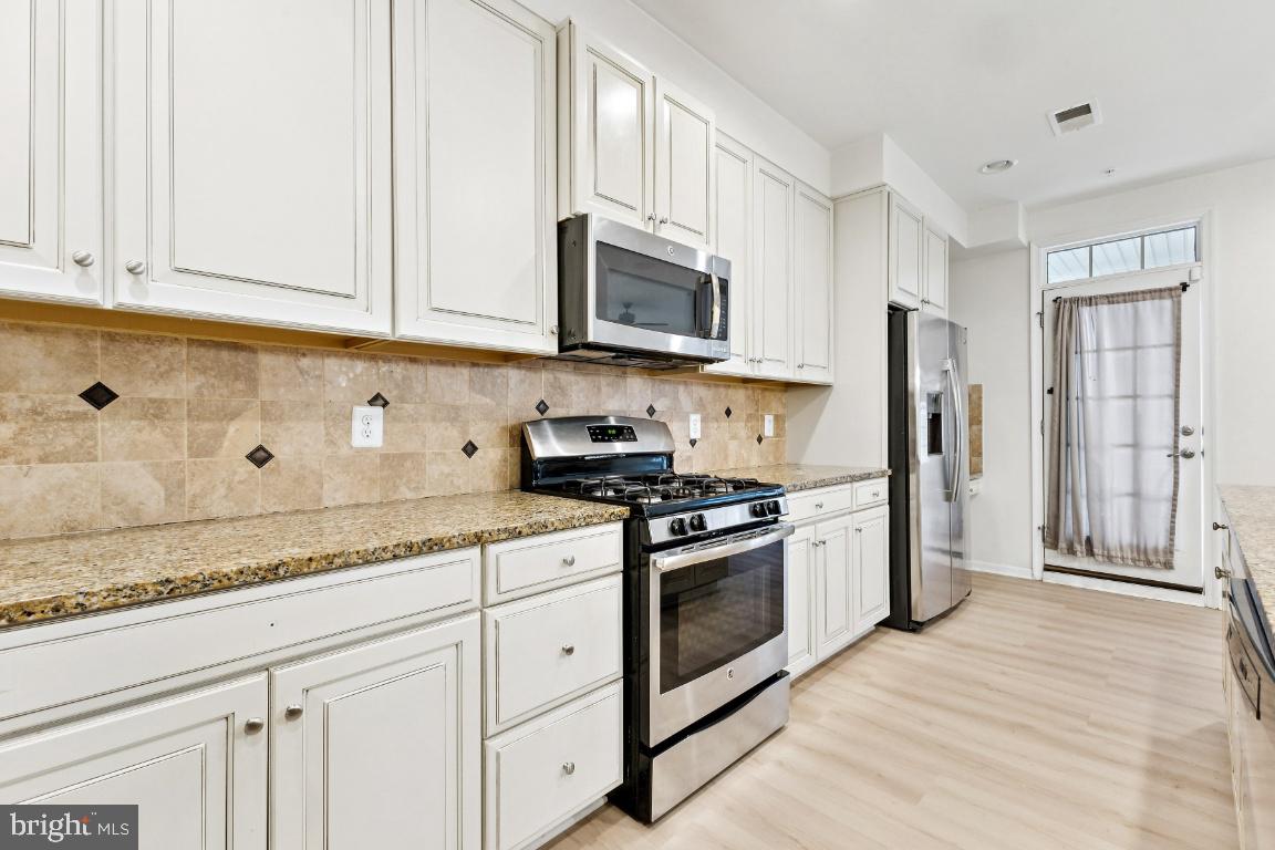 VIRGINIA MANOR CONDOMINIUM - Residential