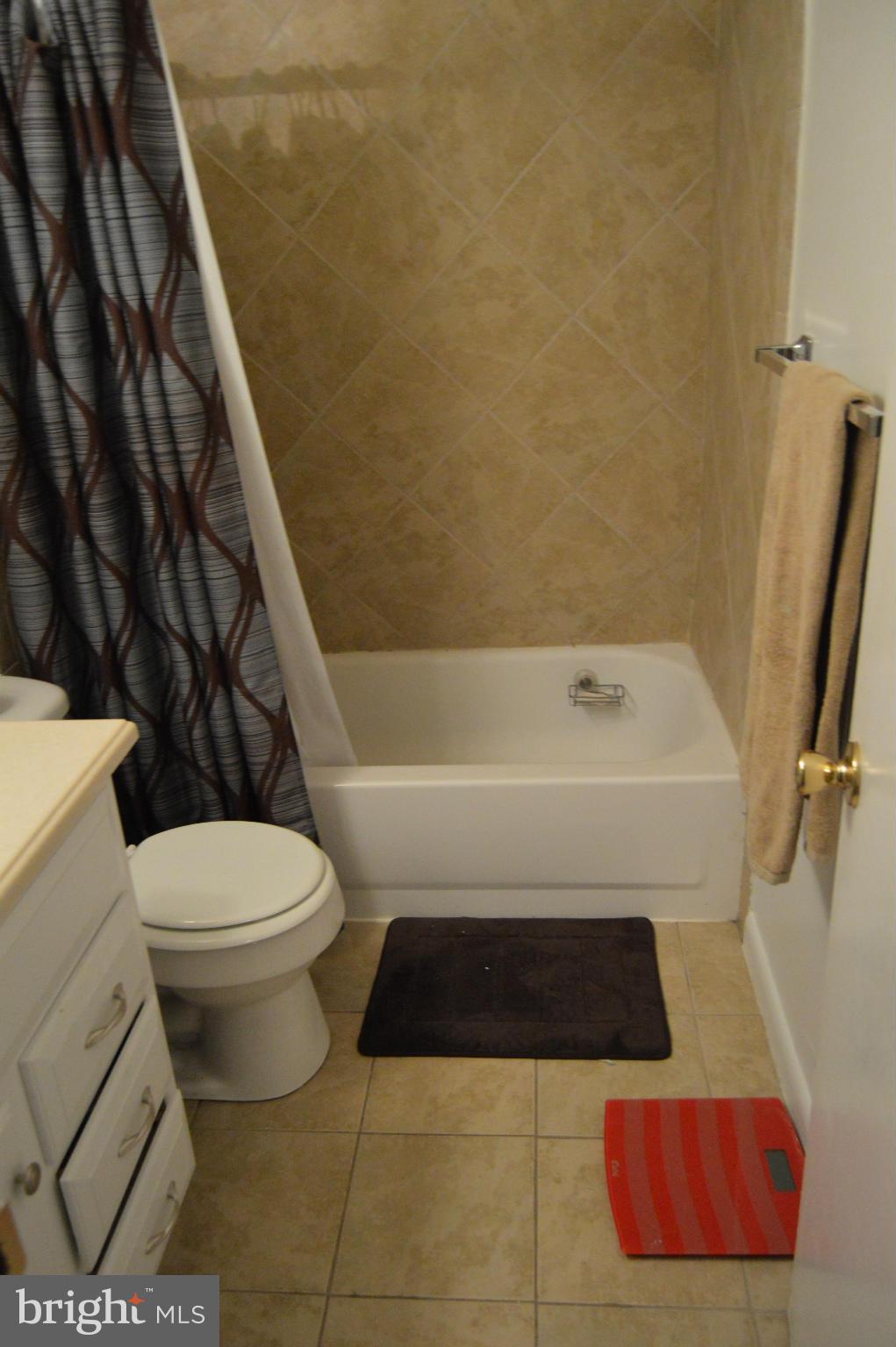 ST CHARLES SUB - WAKEFIELD - Residential Lease