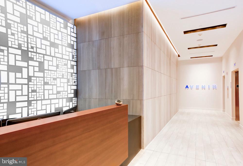 CENTER CITY - Residential Lease