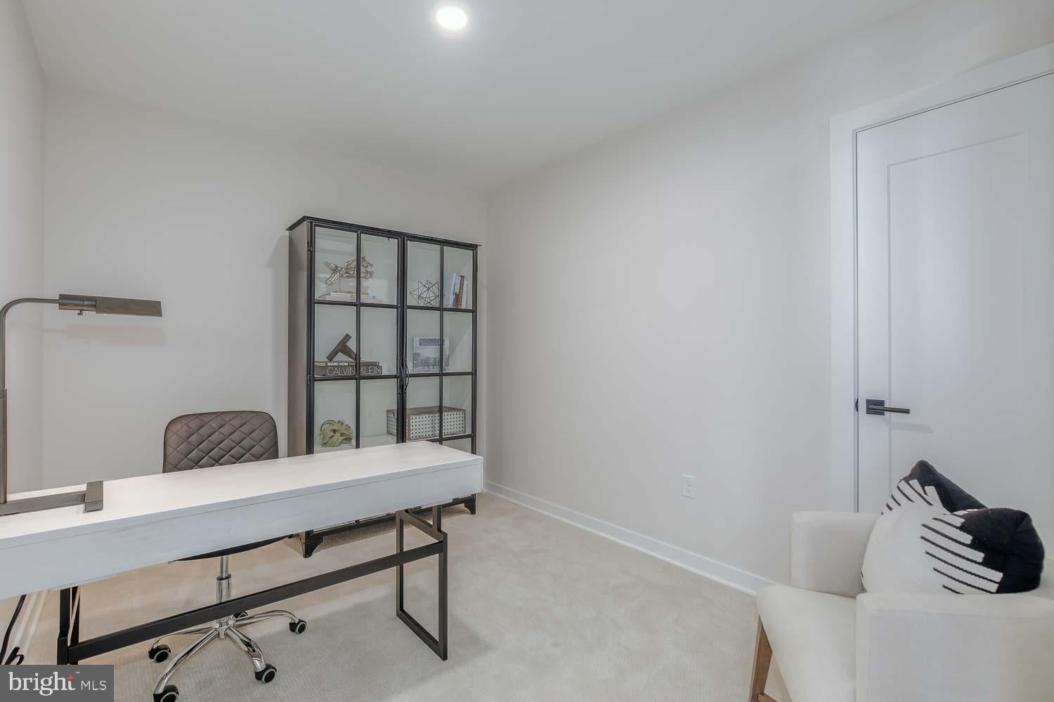 FALLS CHURCH CITY - Residential