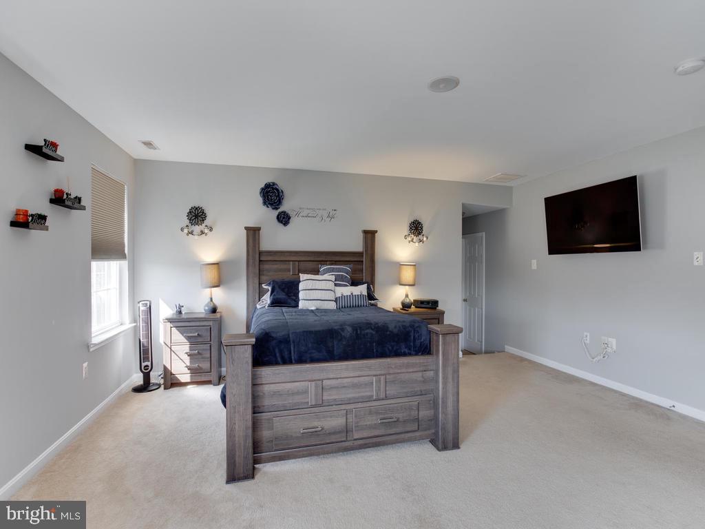 VILLAGES AT LEONARDTOWN - Residential