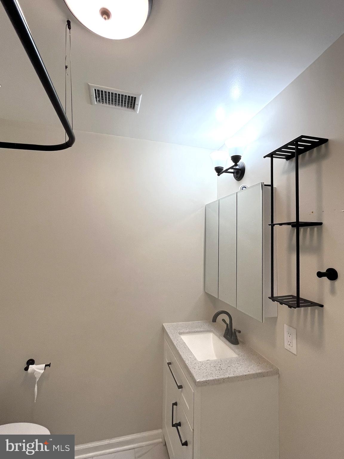 RIVERDALE - Residential