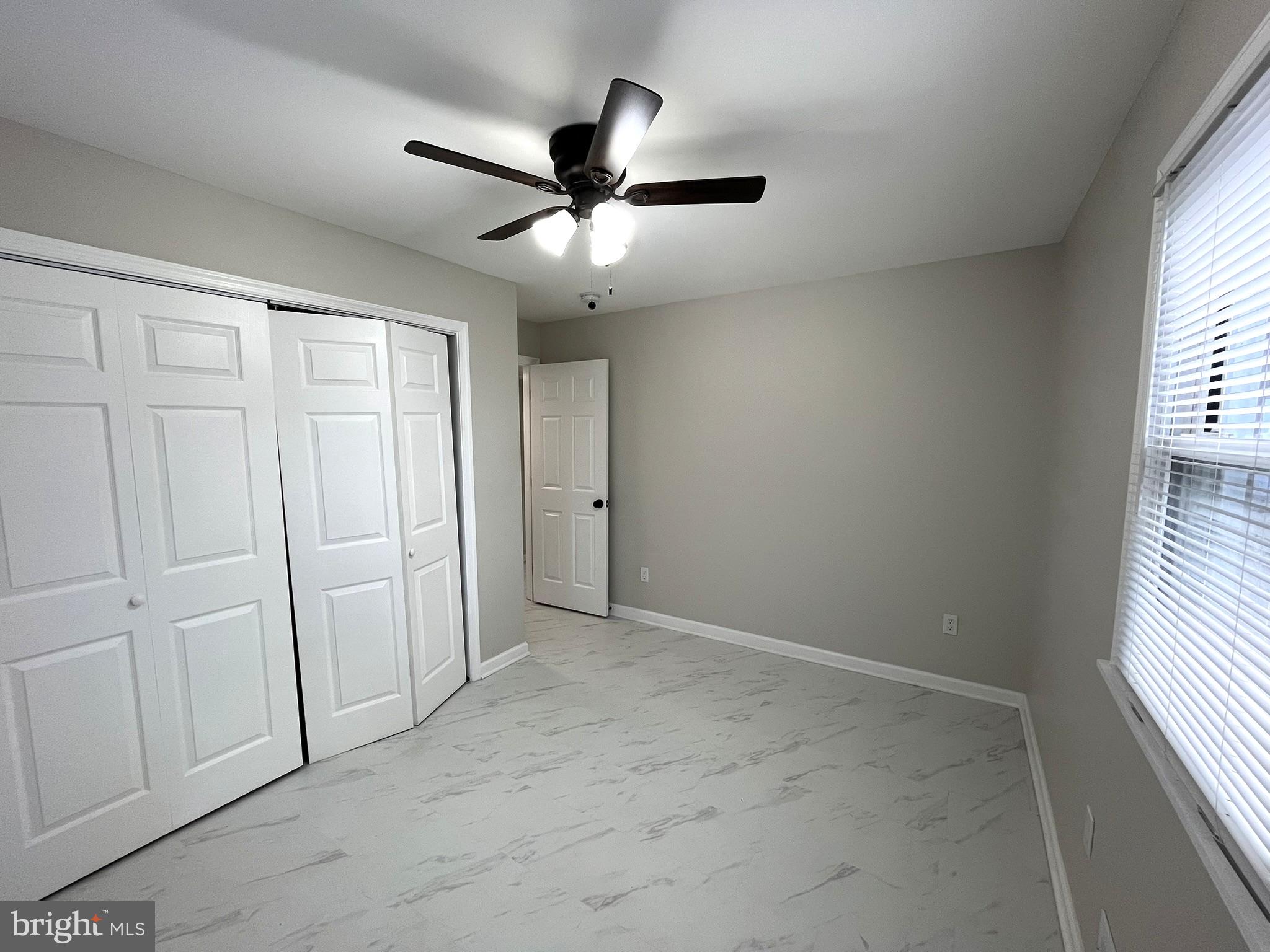 RIVERDALE - Residential