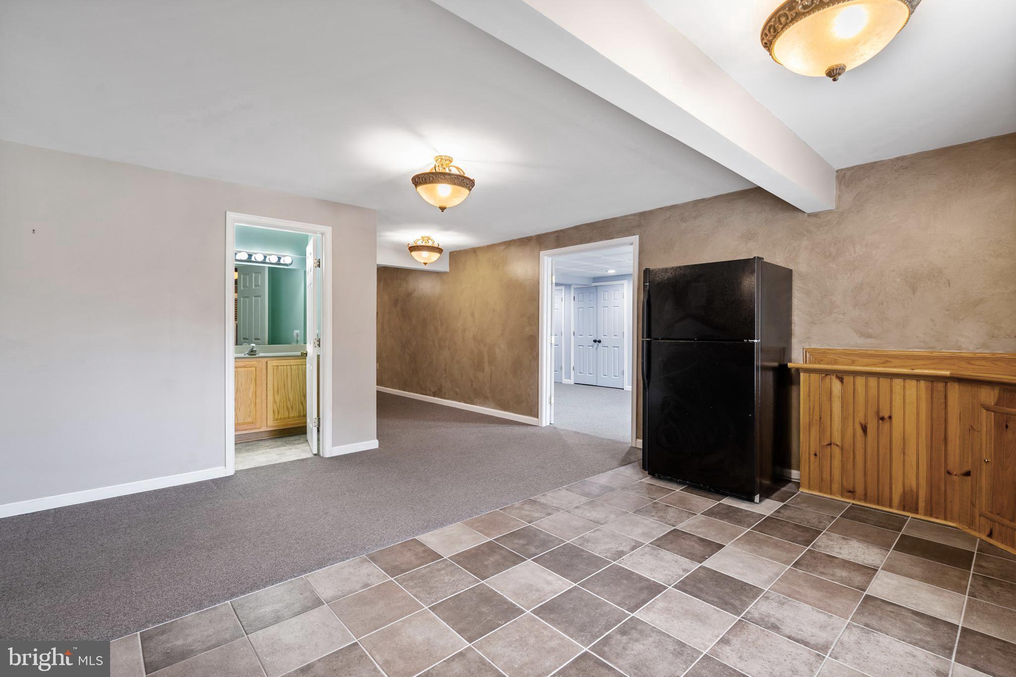 FAIRVIEW FARM - Residential