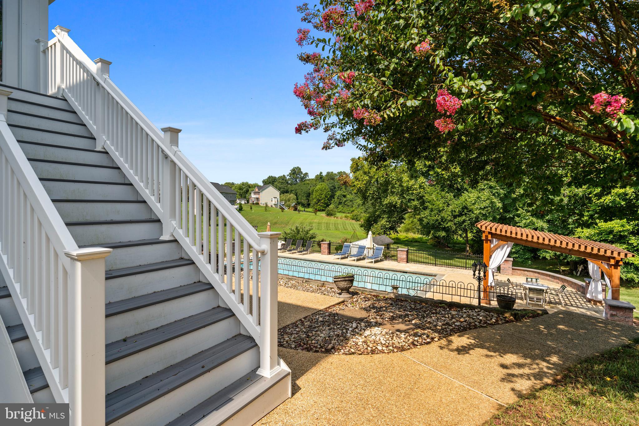 FAIRVIEW FARM - Residential