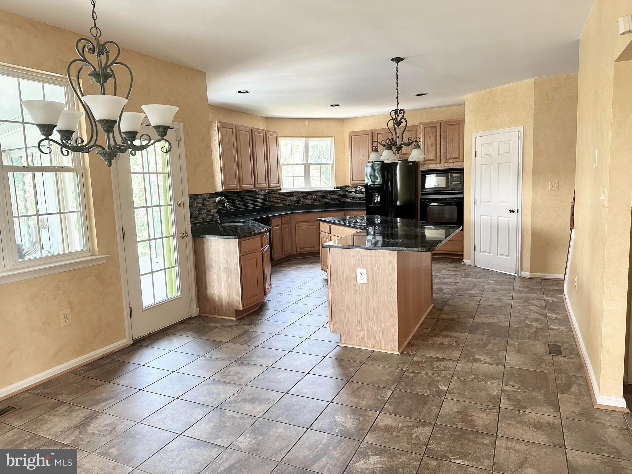 FAIRVIEW FARM - Residential