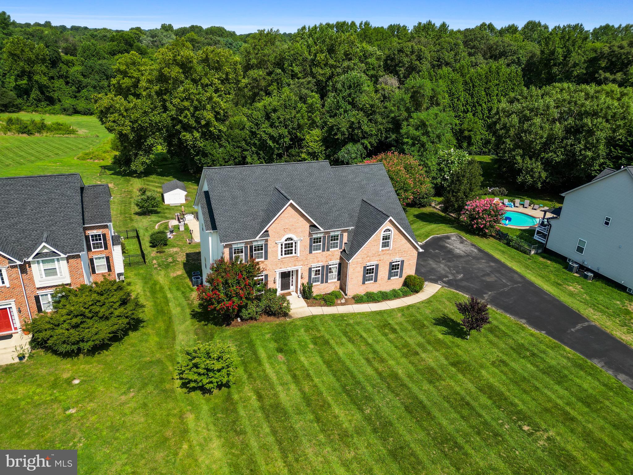 FAIRVIEW FARM - Residential