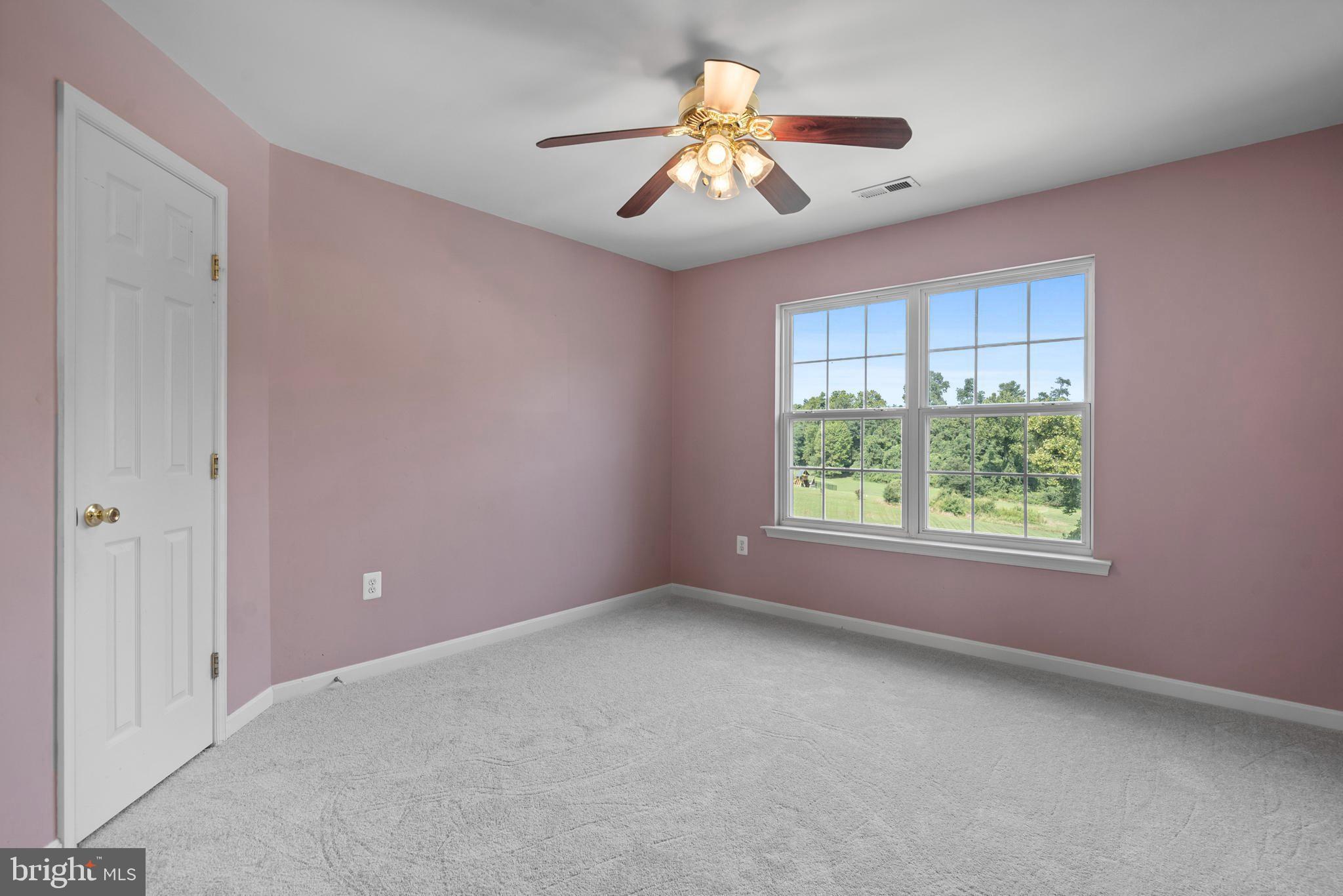 FAIRVIEW FARM - Residential