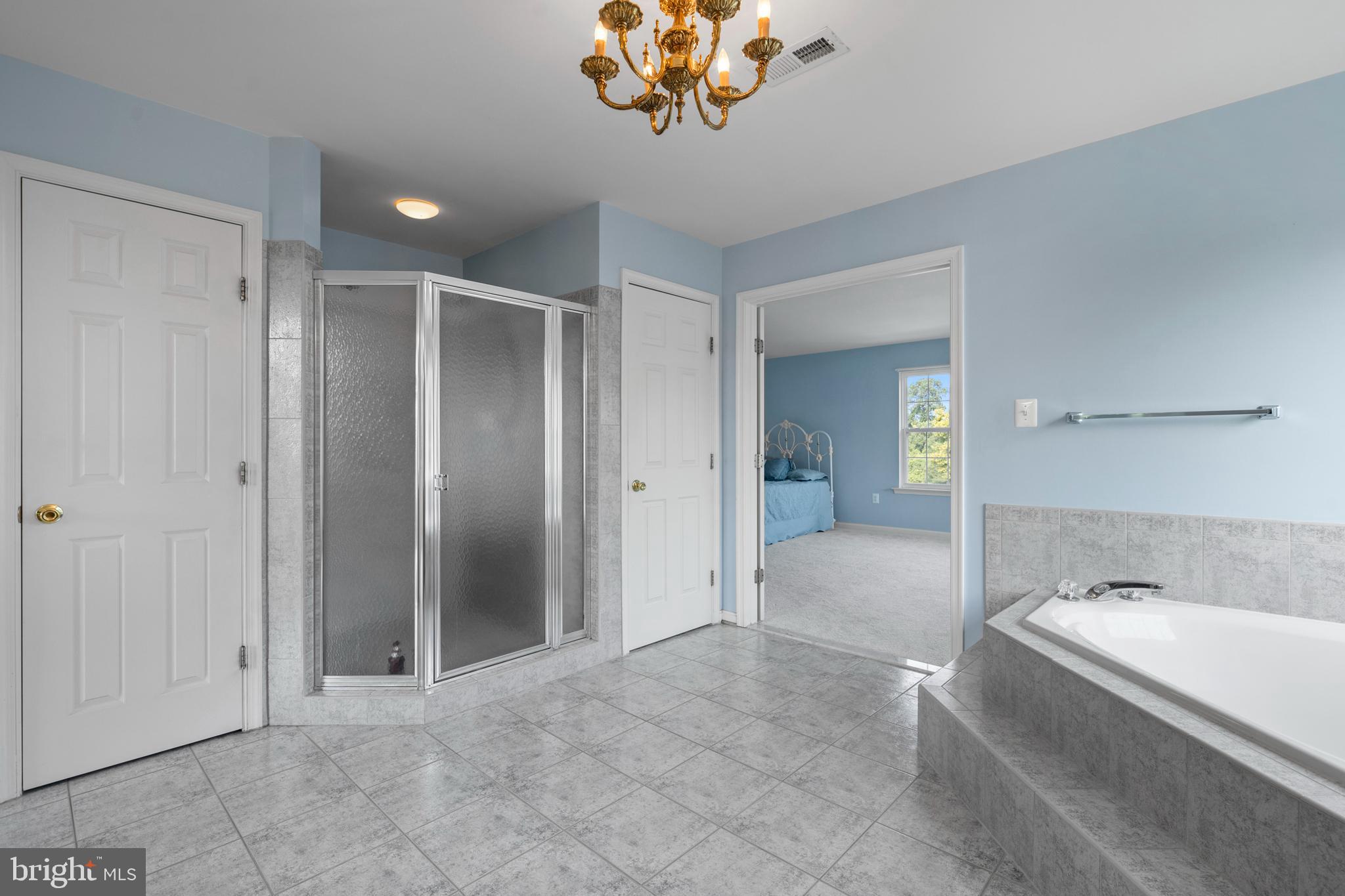 FAIRVIEW FARM - Residential