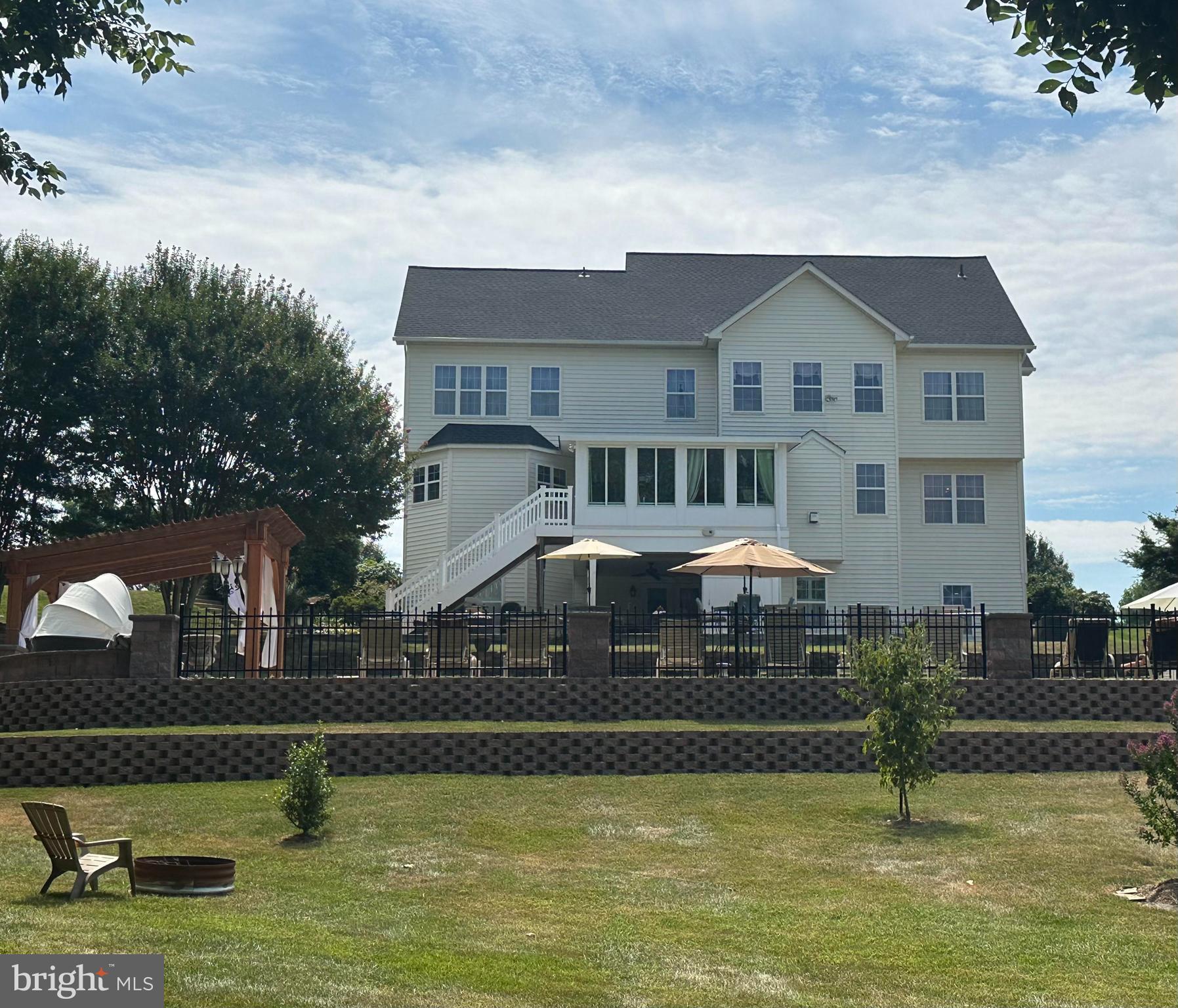 FAIRVIEW FARM - Residential