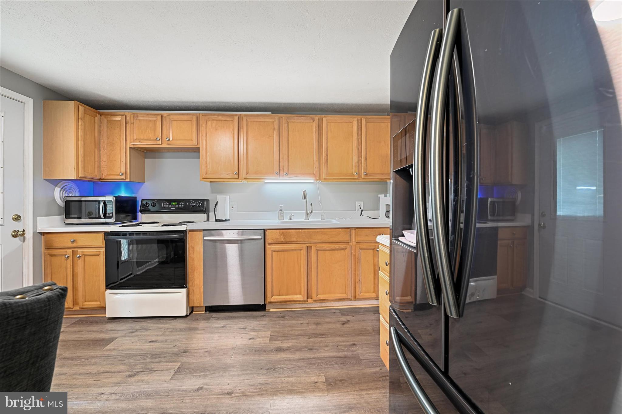 KIMBERLY VILLAGE - Residential