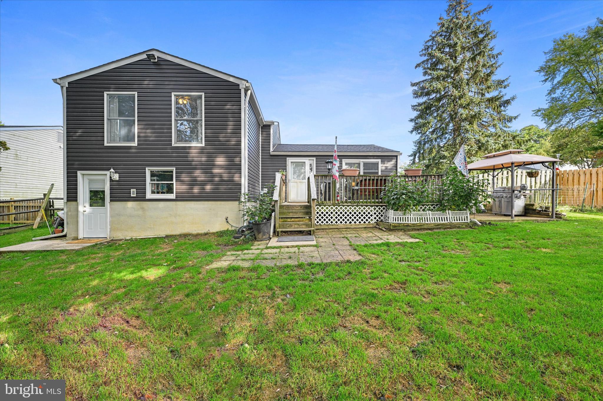 KIMBERLY VILLAGE - Residential