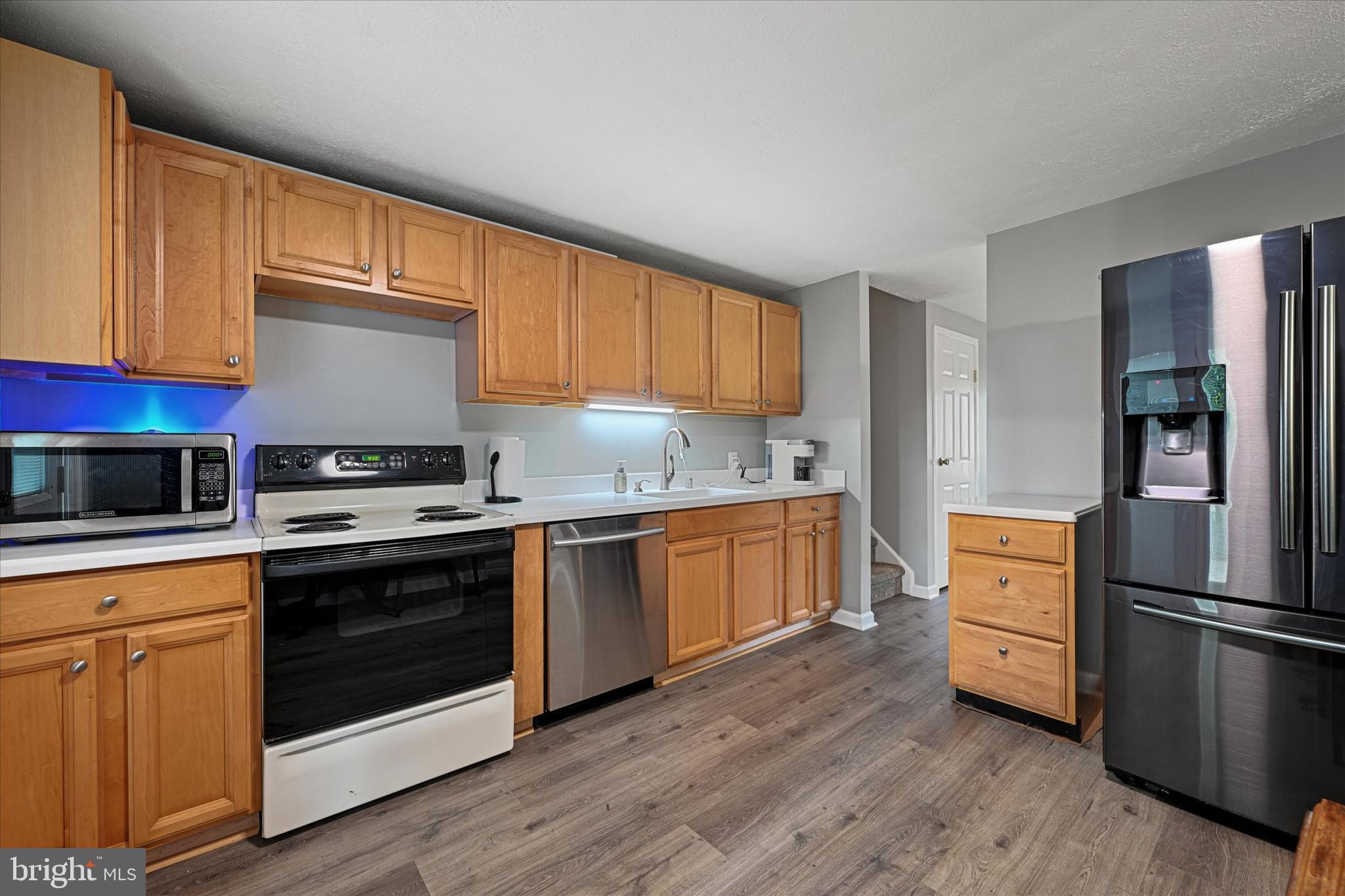 KIMBERLY VILLAGE - Residential