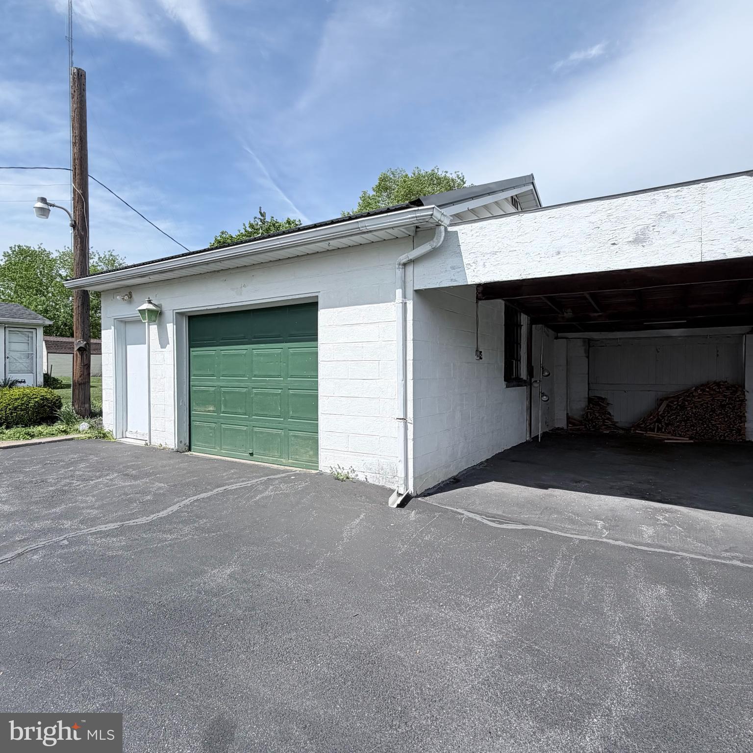 1077 PAPER MILL ROAD