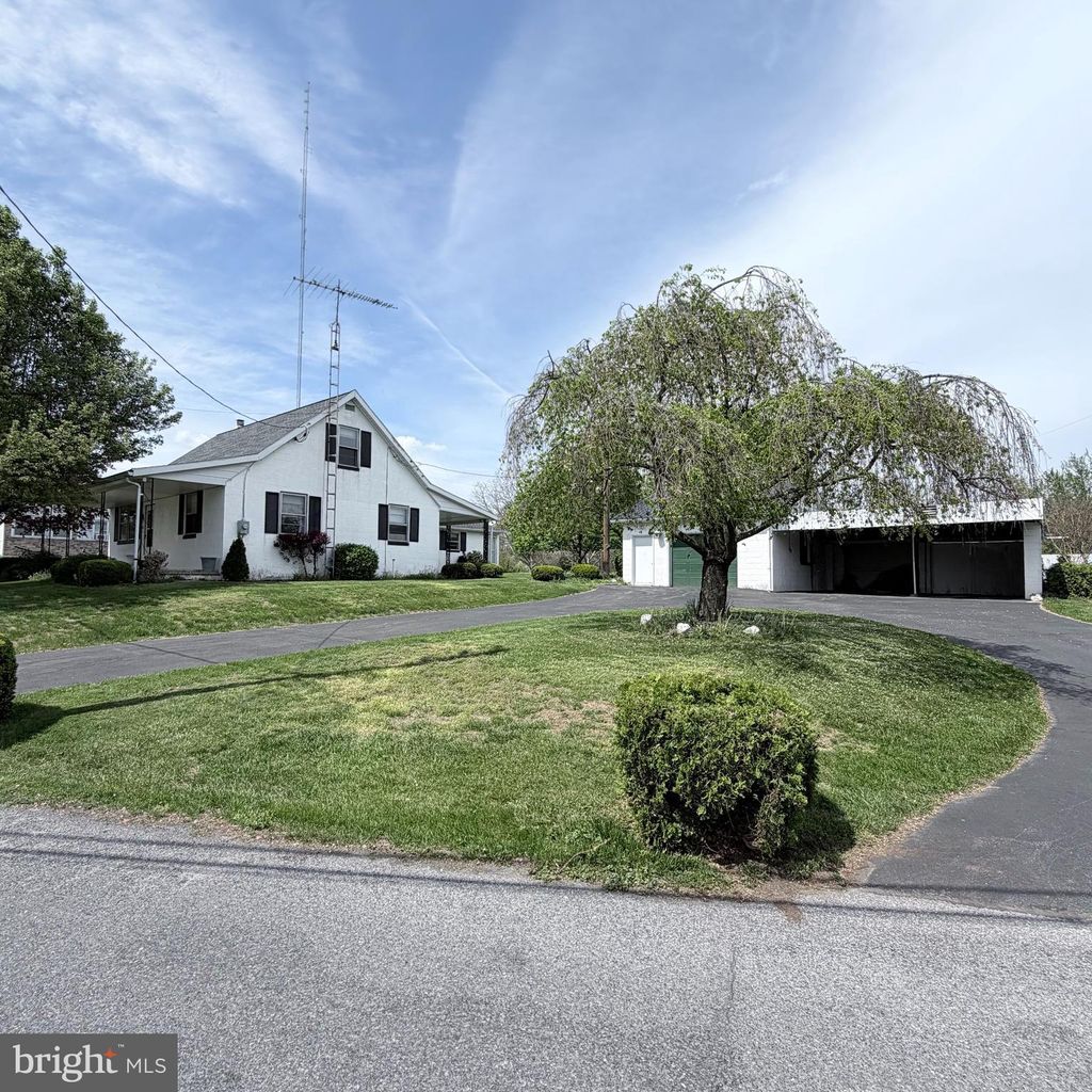 Photo of 1077 Paper Mill Rd, CHAMBERSBURG, PA 17202 (MLS # PAFL2034110)