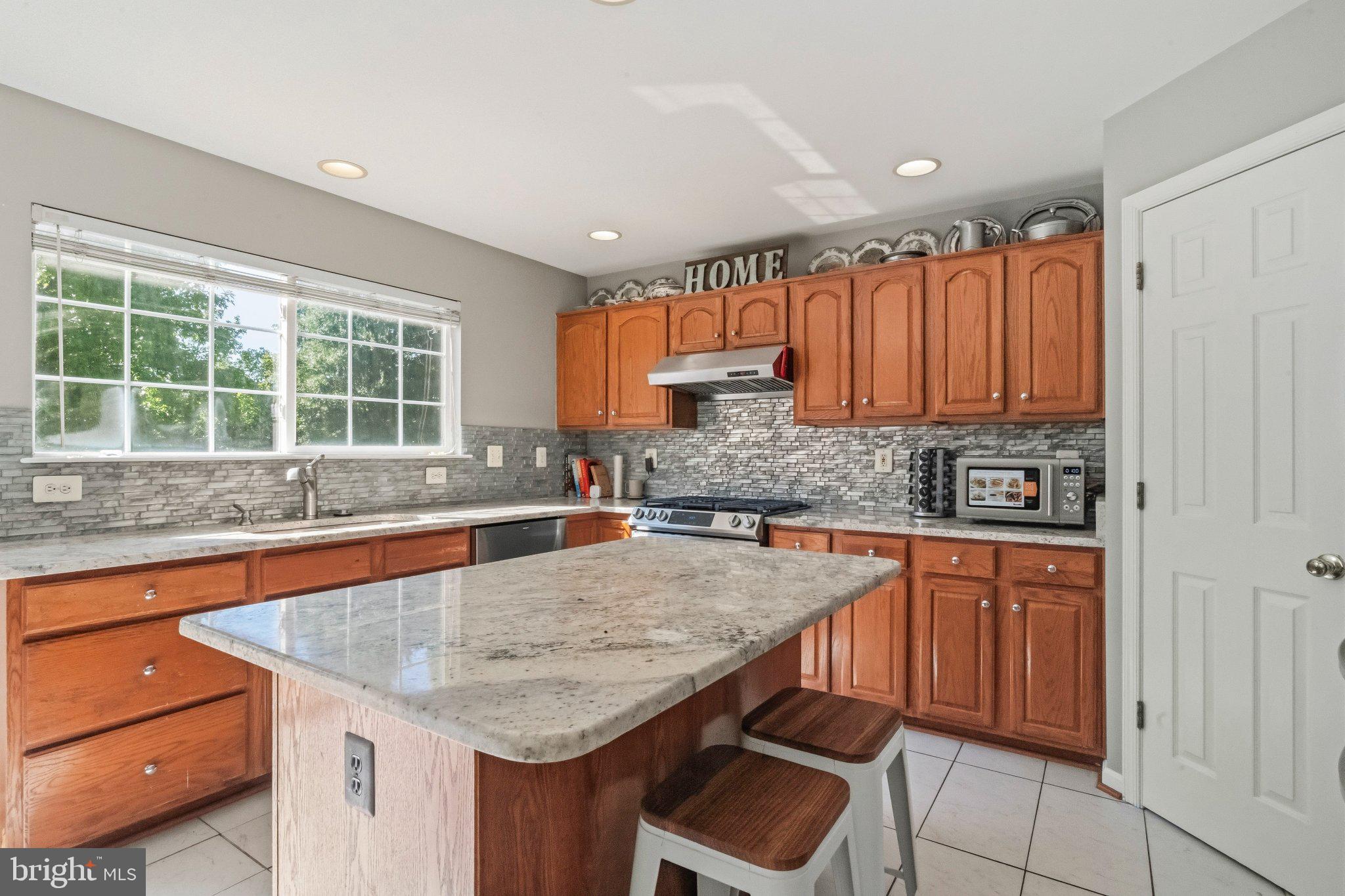 8597 DUTCHMAN COURT