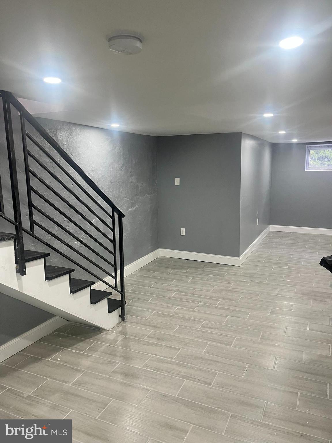 WEST OAK LANE - Residential