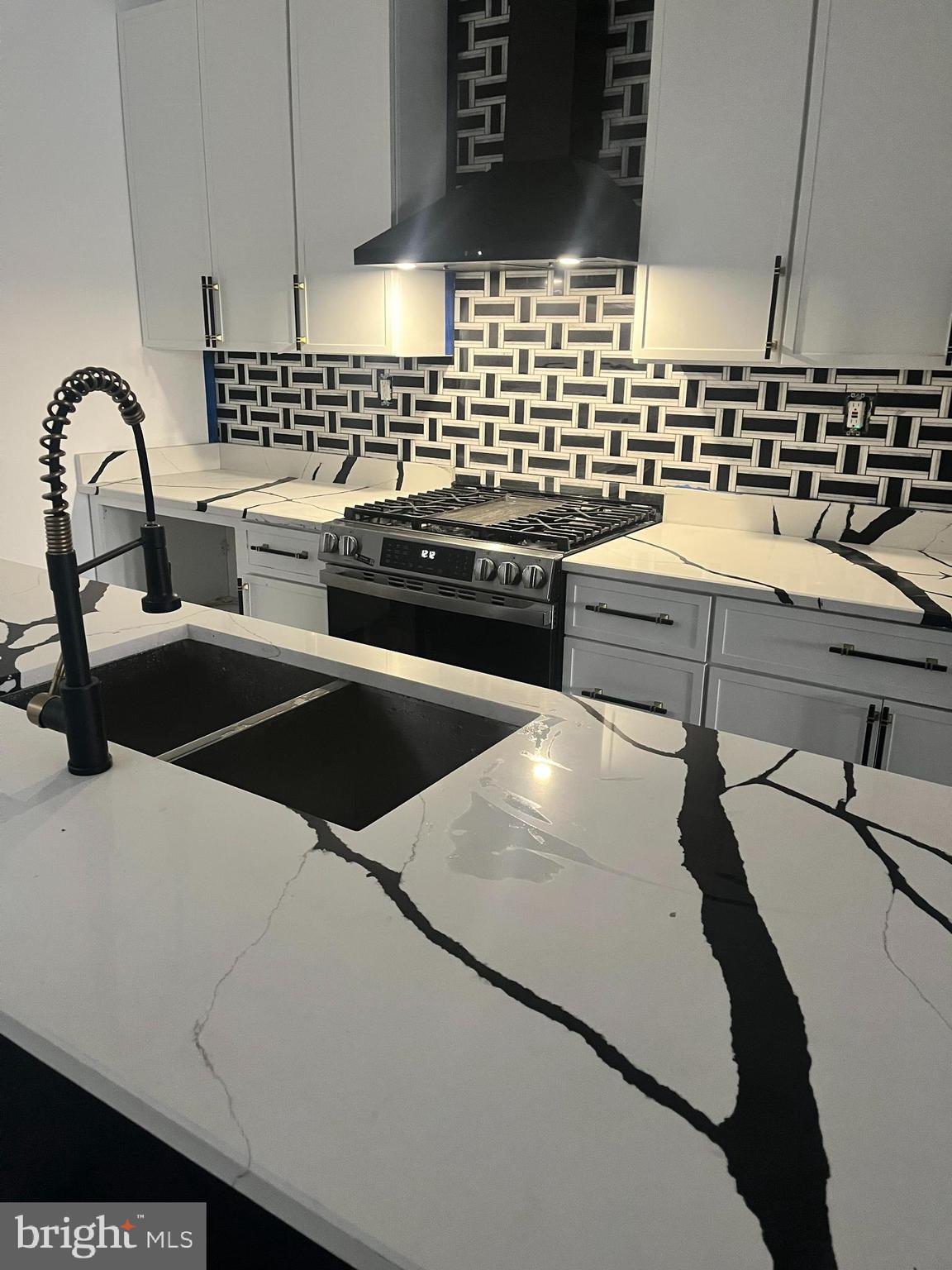 WEST OAK LANE - Residential