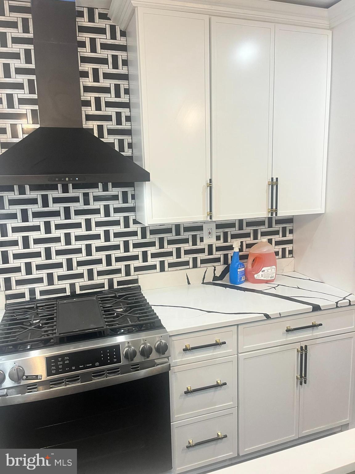 WEST OAK LANE - Residential