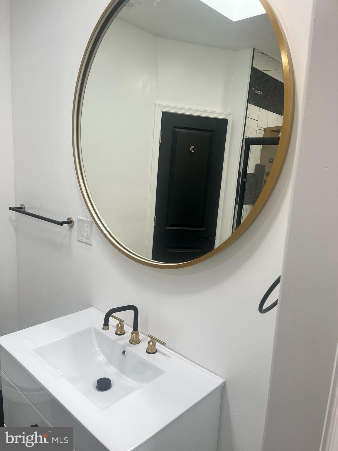 WEST OAK LANE - Residential