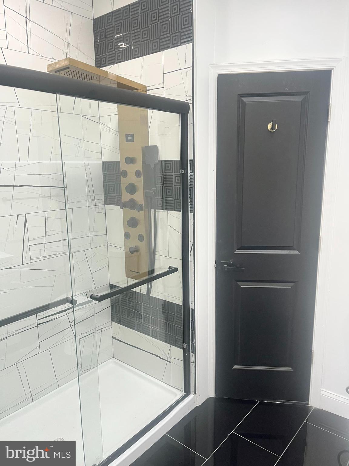 WEST OAK LANE - Residential