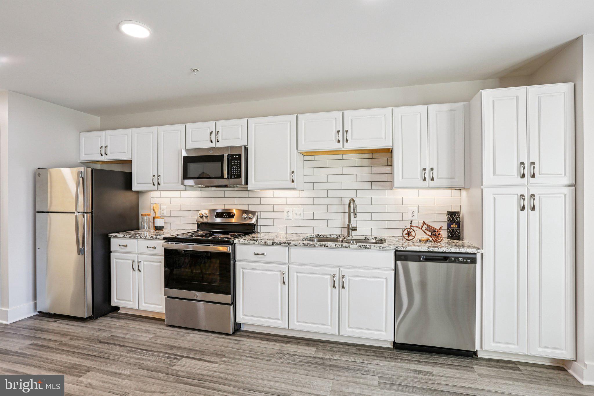 MONTGOMERY VILLAGE - Residential