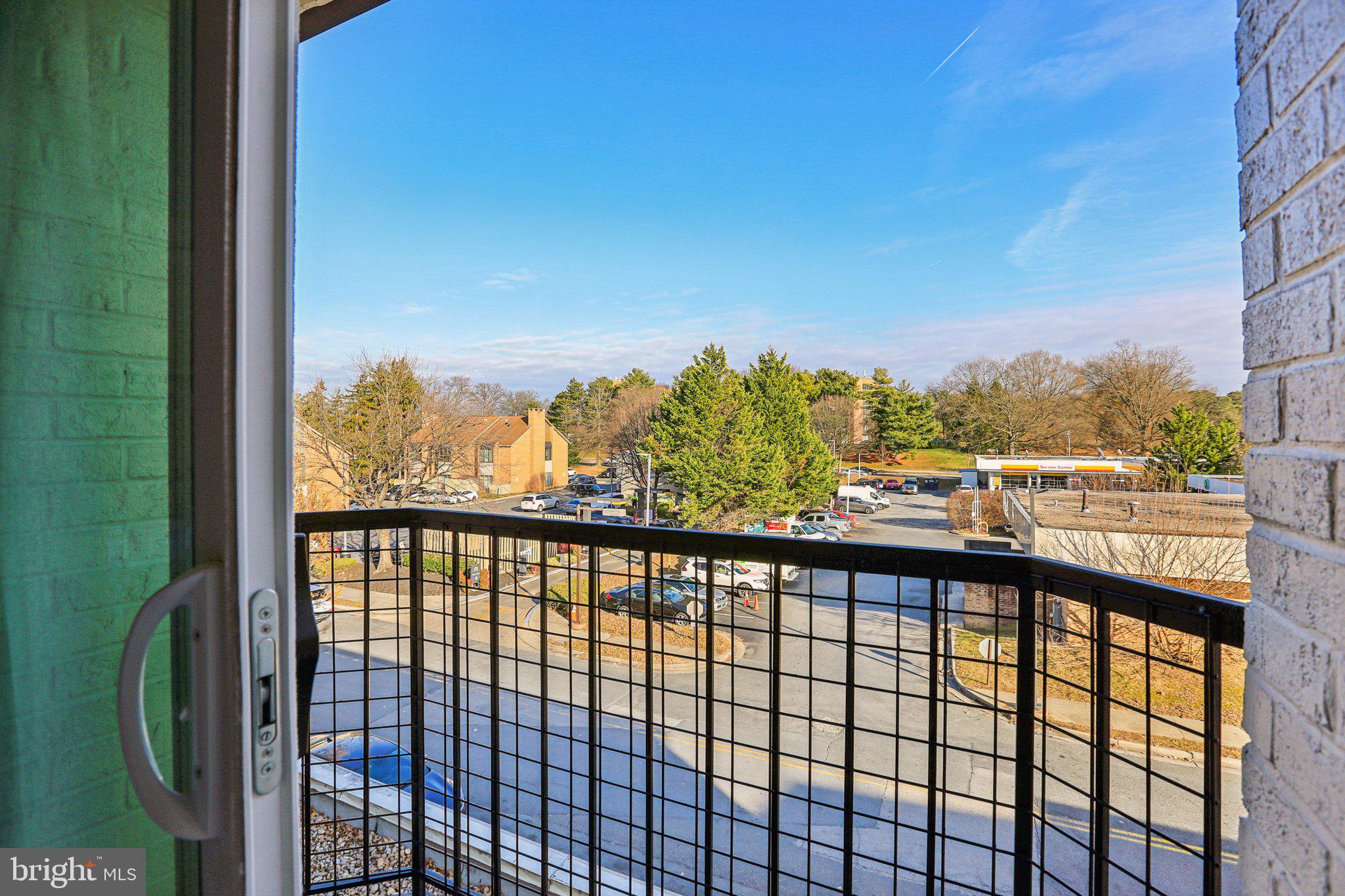 MONTGOMERY VILLAGE - Residential