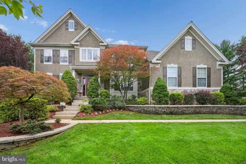 Homes For Sale - 1 Rolling Glen Court<br/> MOUNT LAUREL, NJ 08054