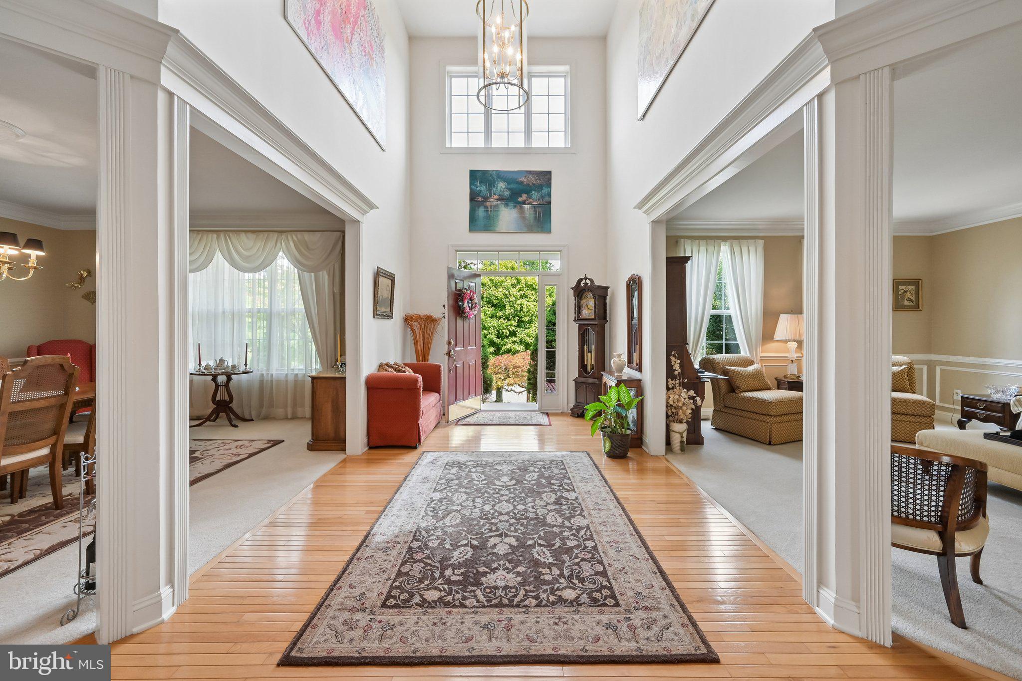 1 ROLLING GLEN COURT