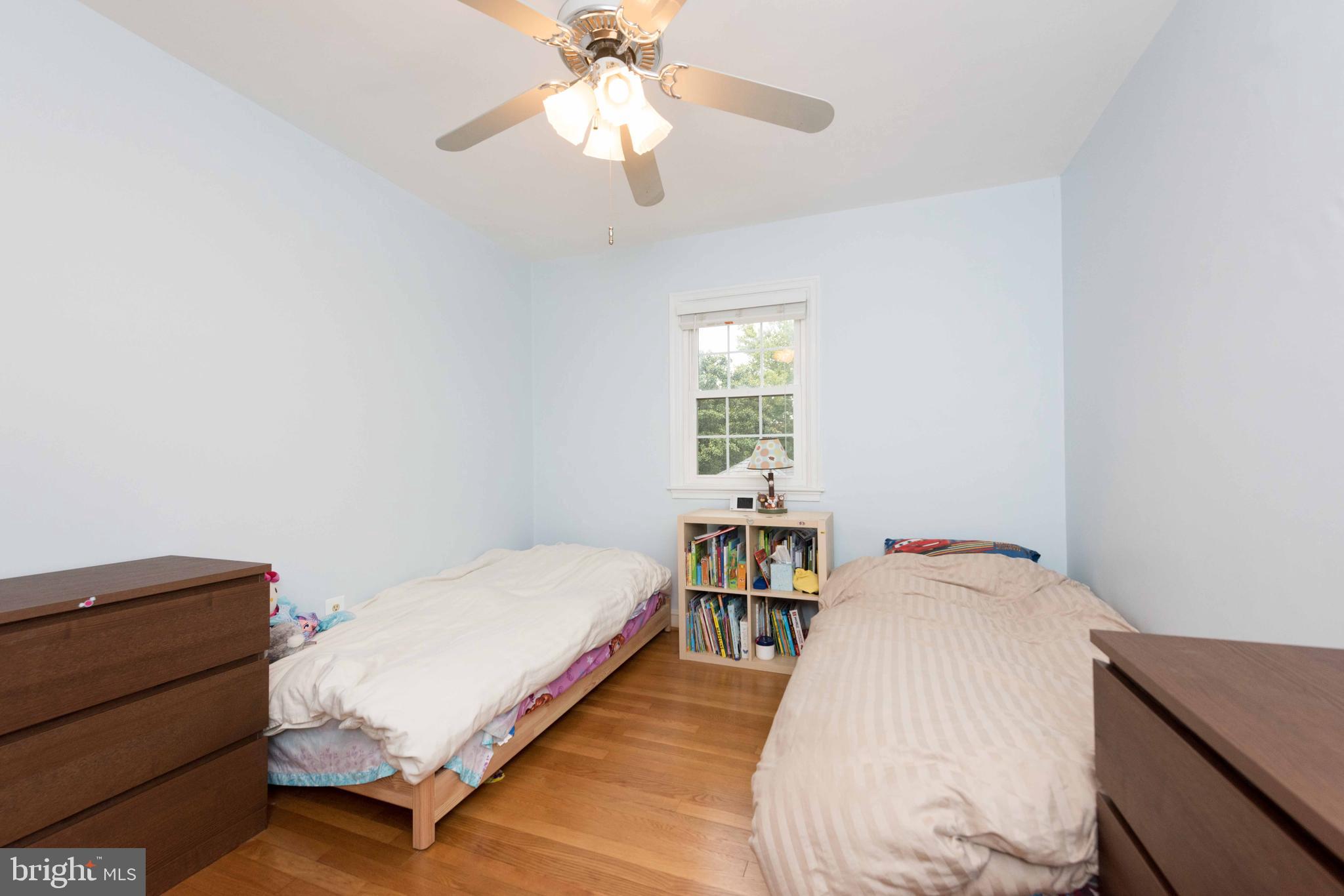 LEEWAY HEIGHTS - Residential Lease